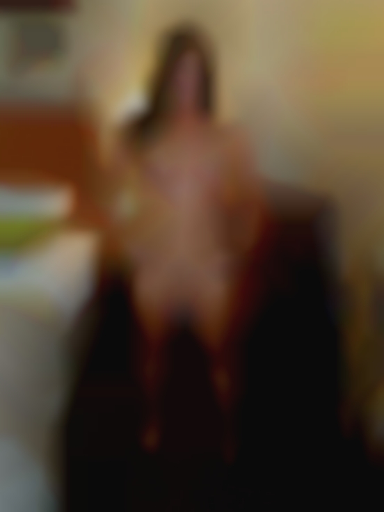 Woman swinger forcd into personals beastility near Lynchburg VA.